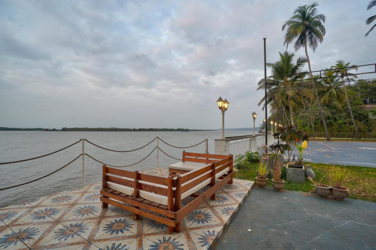 Hotel Blu Missel By The River à Ribandar Extérieur photo