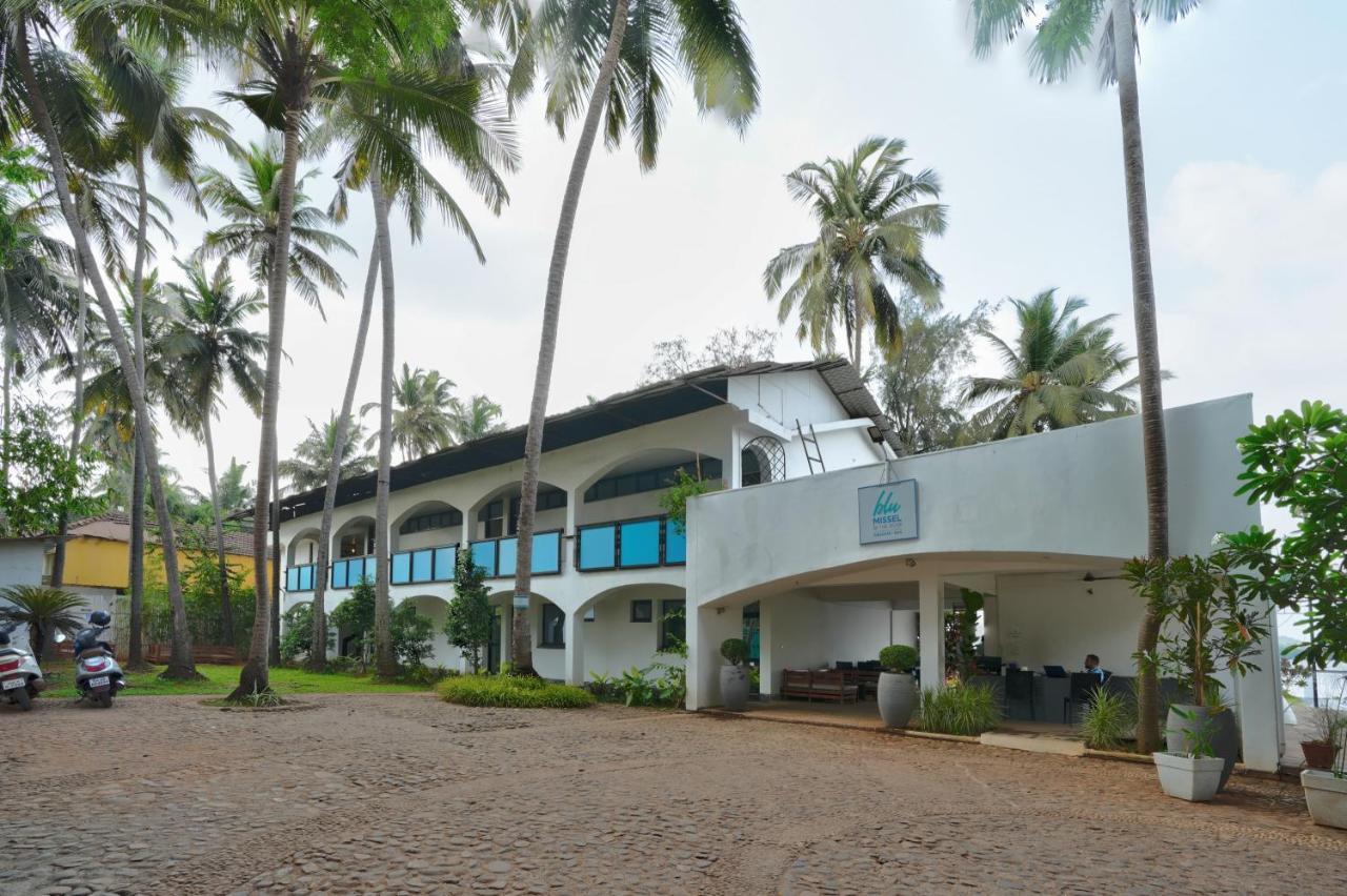 Hotel Blu Missel By The River à Ribandar Extérieur photo